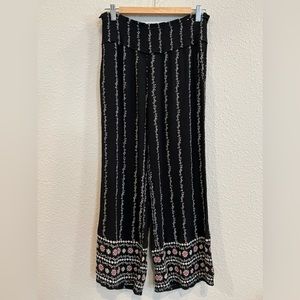 3 Dot Pants Black with flowers 100% rayon small